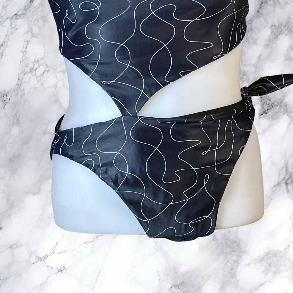 lovewave Nadege One Piece - Black & White Swirl